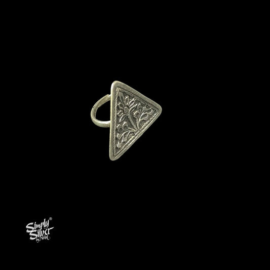 Silver Traingle Floral Ring-1