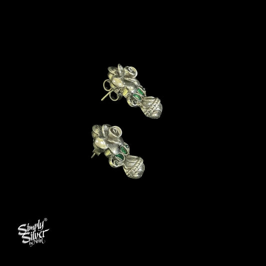 Silver 3D Flower Studs with Green Color Kundan - MH4791