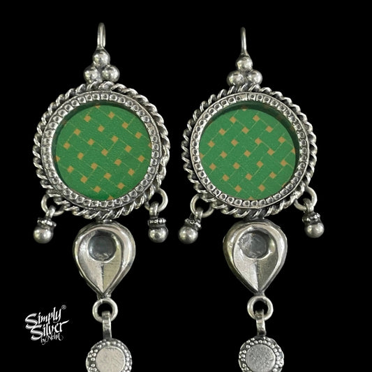 Silver Flower with Electric Green & Yellow Color Hand Painted Glass - MH5095