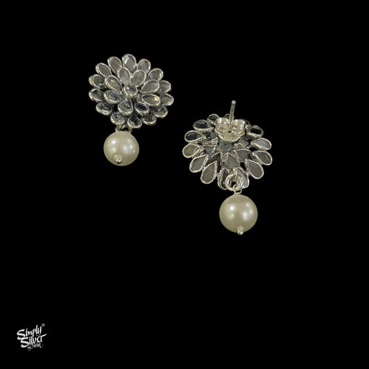 Delicate Polki Setting with Pearl - MH5317