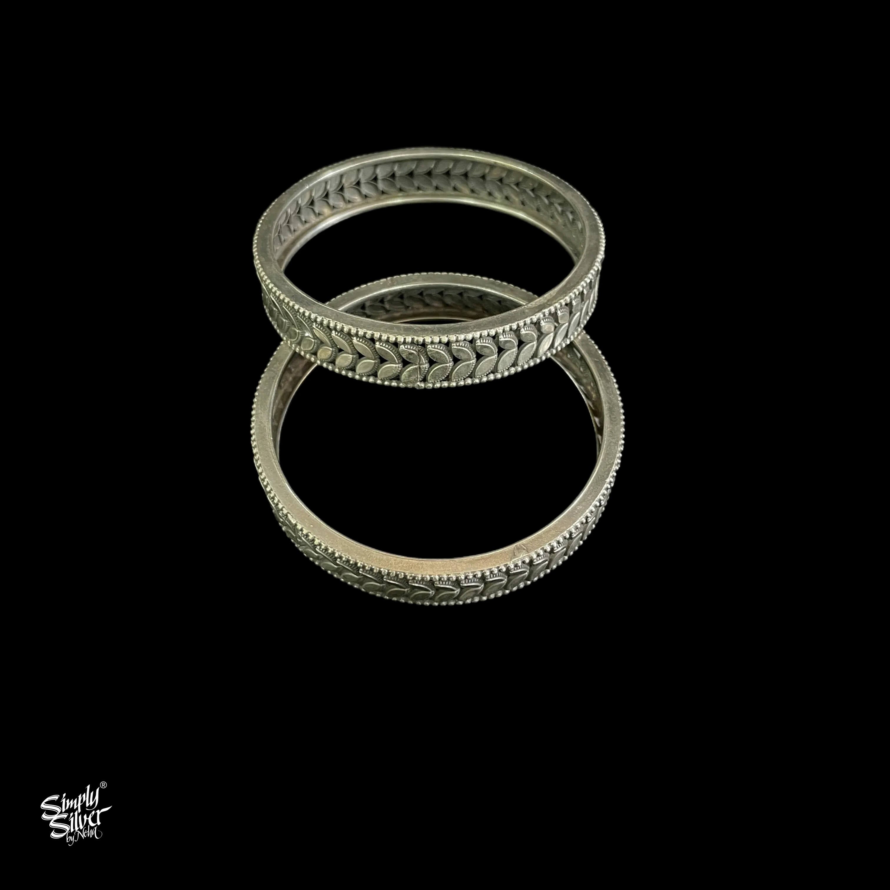 Silver Statement Jaali Leaf Kada Pair - MH5350