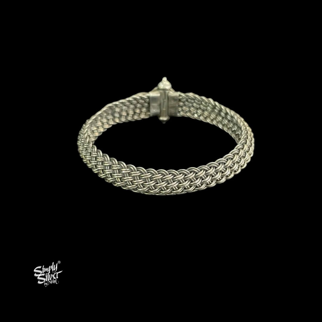 Silver Openable Twisted wire Kada with Green Stone & Flowers - MH5657