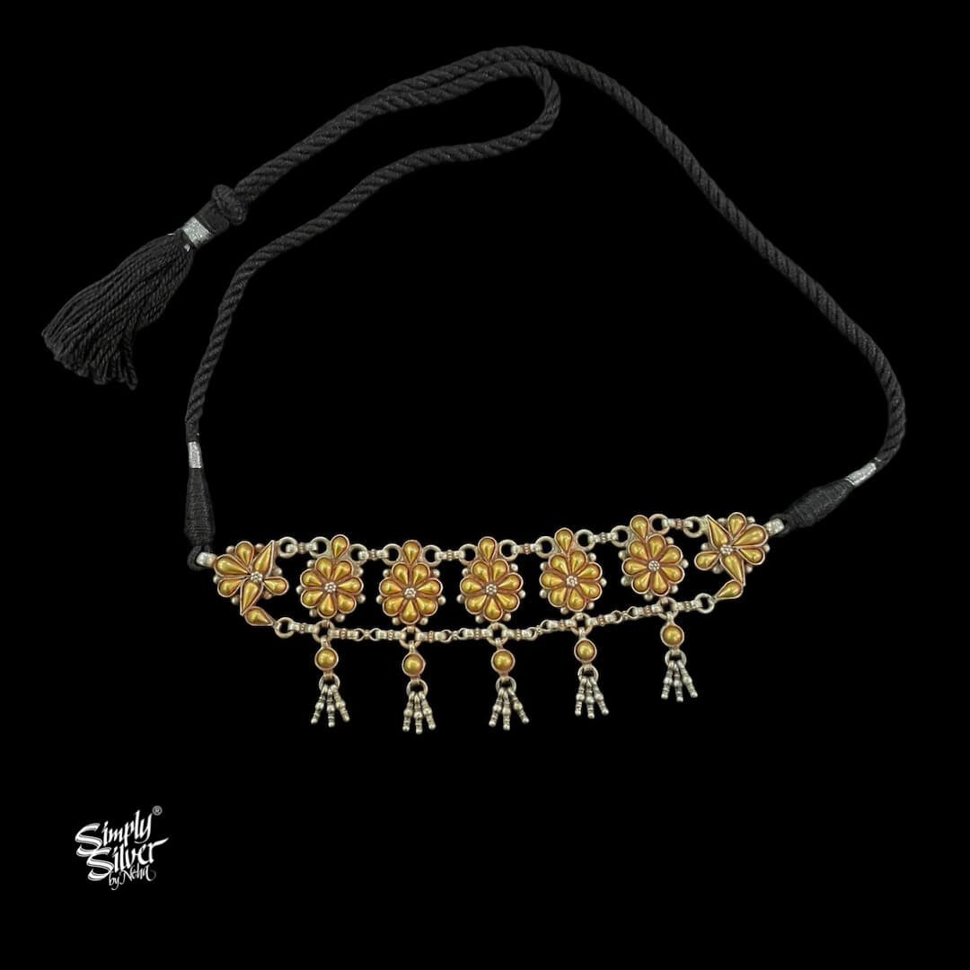 Bandhel Silver Dual Tone Flower & Chain Choker - MH5897