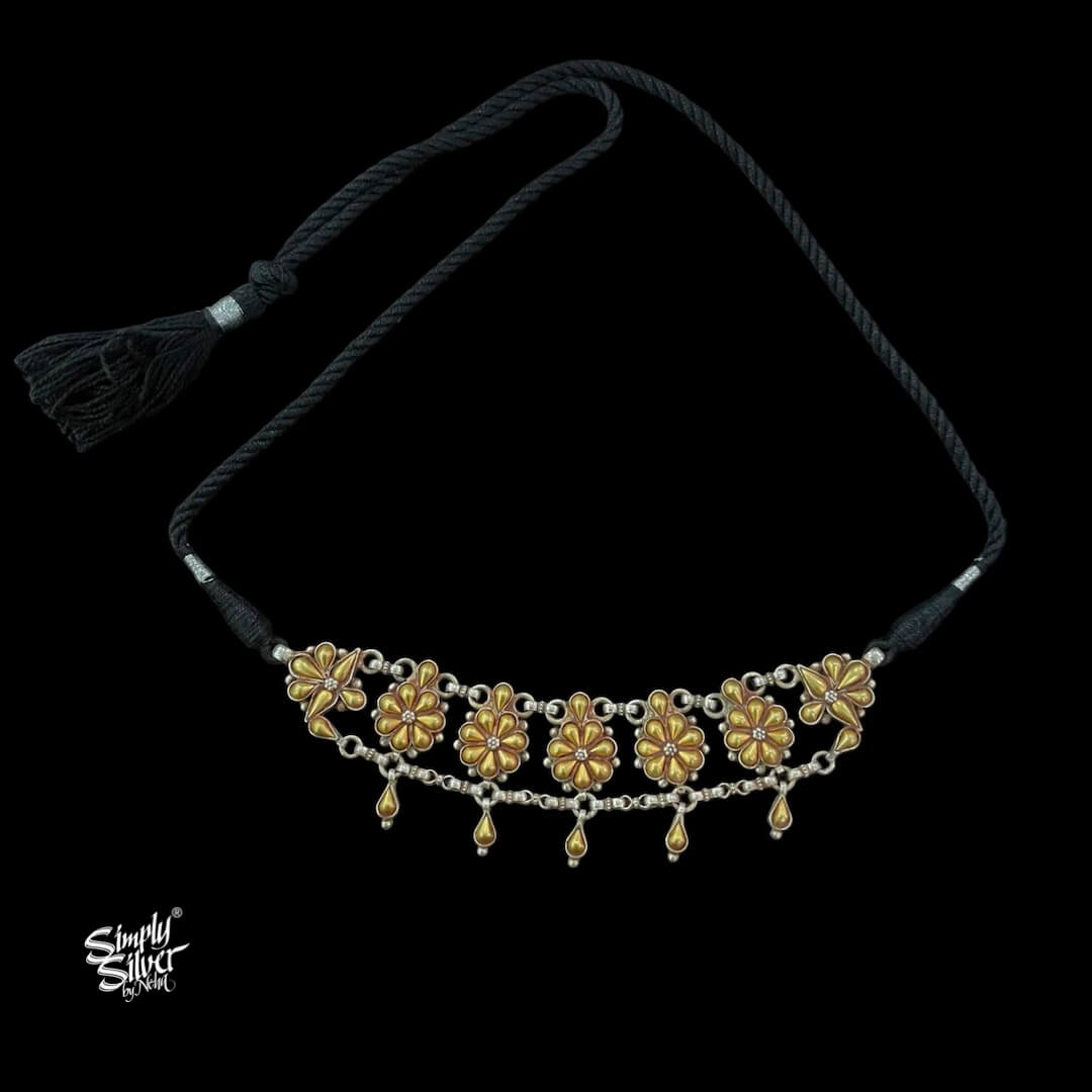 Bandhel Silver Dual Tone Flower & Chain Choker - MH5899