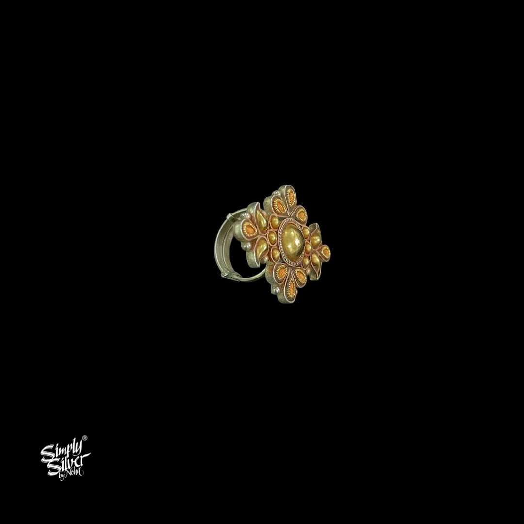 Bandhel Silver Dual Tone Flower Ring - MH5903