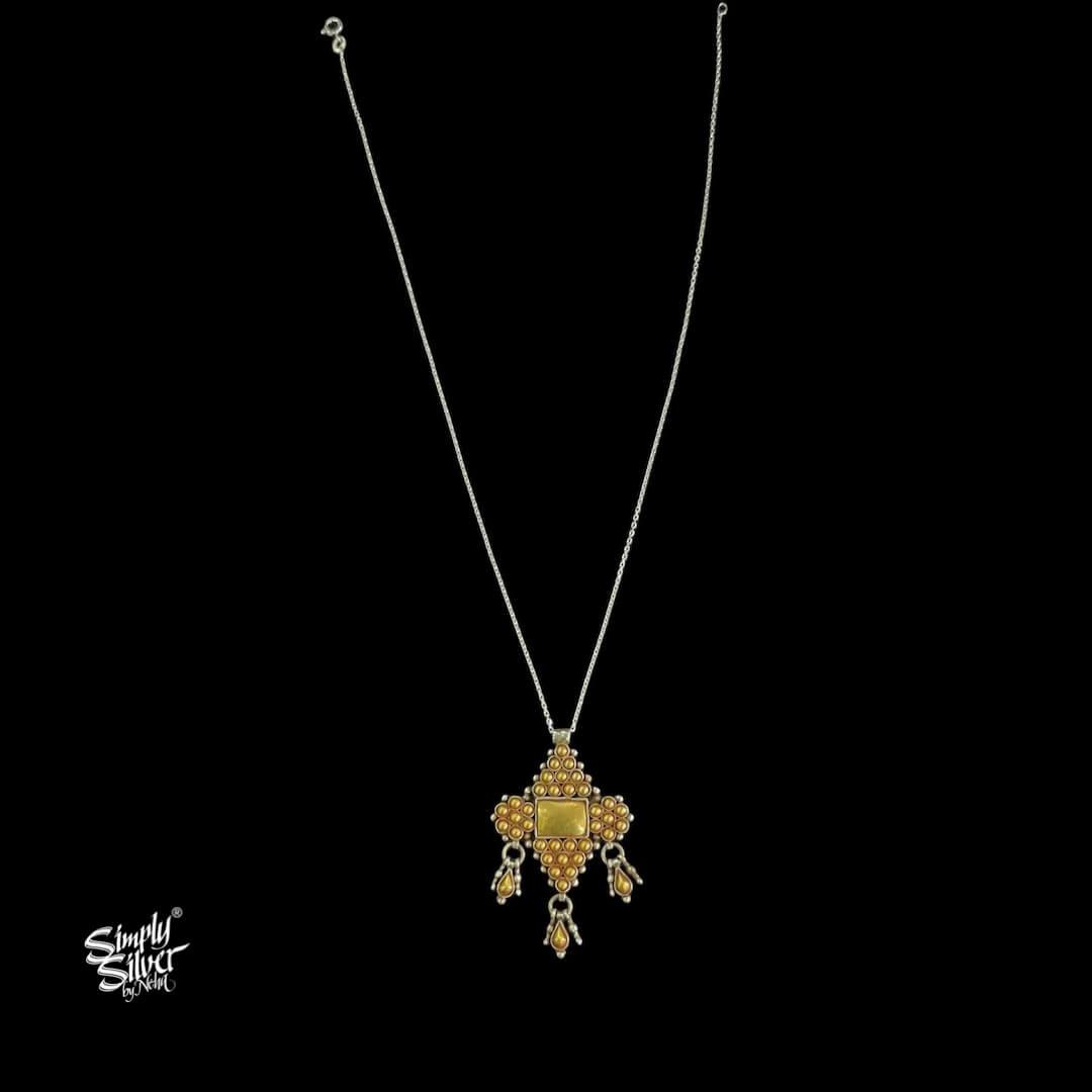 Bandhel Silver Dual Tone Flower Pendant with Chain - MH5923