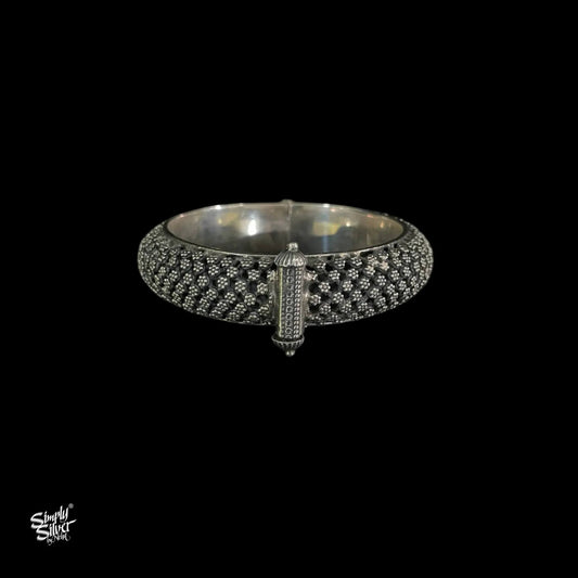 Silver Statement Small Flowers Openable Kada-2