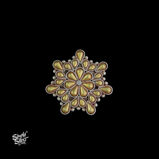 Bandhel-Silver-Dual-Tone-Flower-Ring-MH5985-2