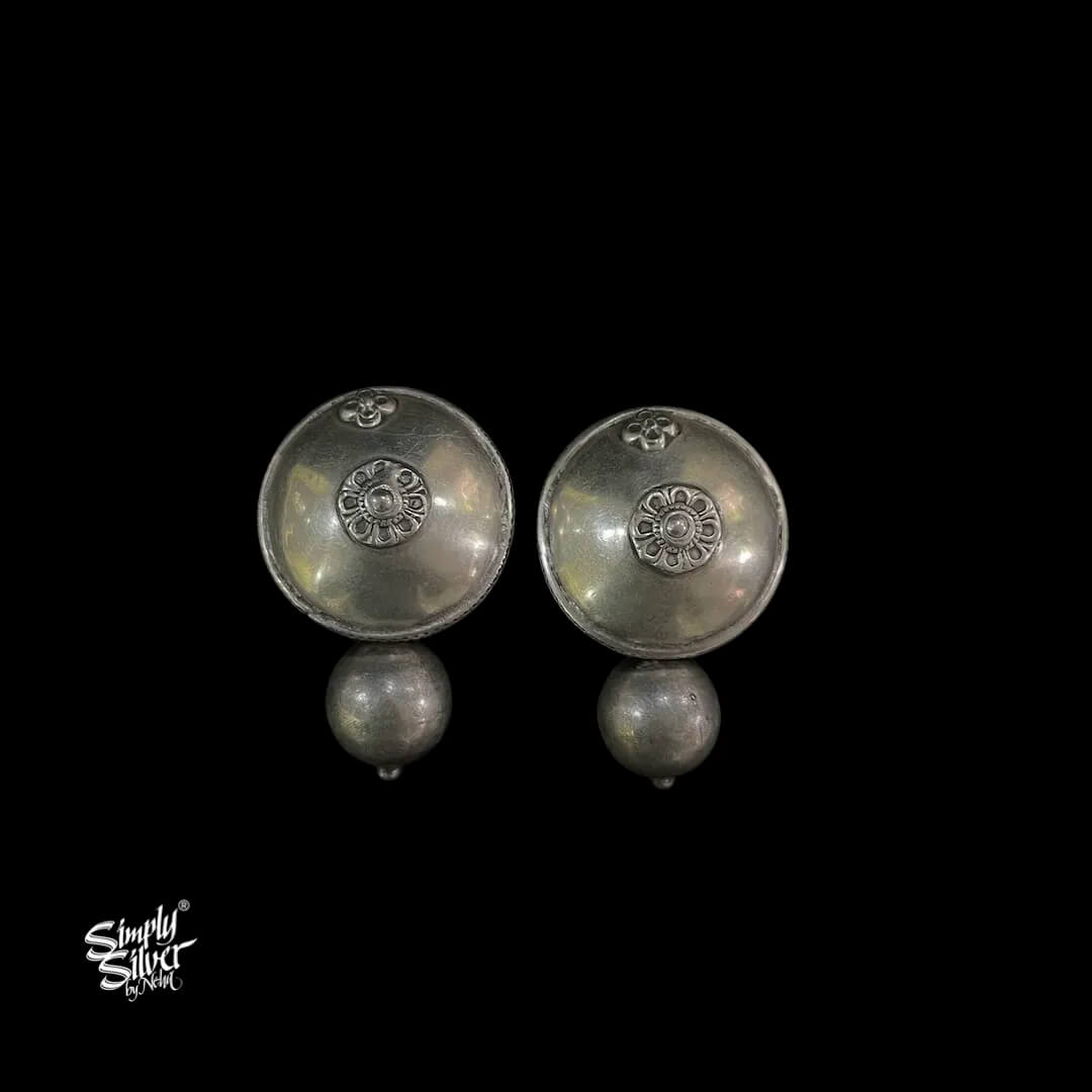 Silver-Big-Round-Studs-with-Bead-Dangler-MH5996-1