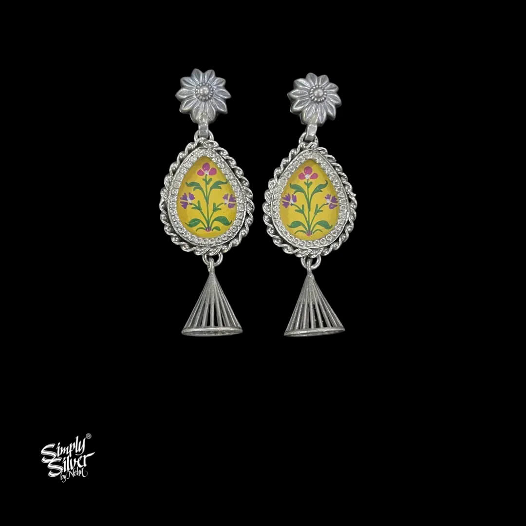Silver-Flower-Studs-with-Hand-Painted-Yellow-Glass-and-Jaali-Danger-MH6035-1