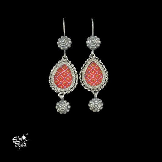 Silver-Flower-Hooks-with-Hand-Painted-Red-Glass-and-Dangler-MH6049-1
