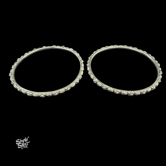 Silver Designer Flower Bangles Pair-MH6092