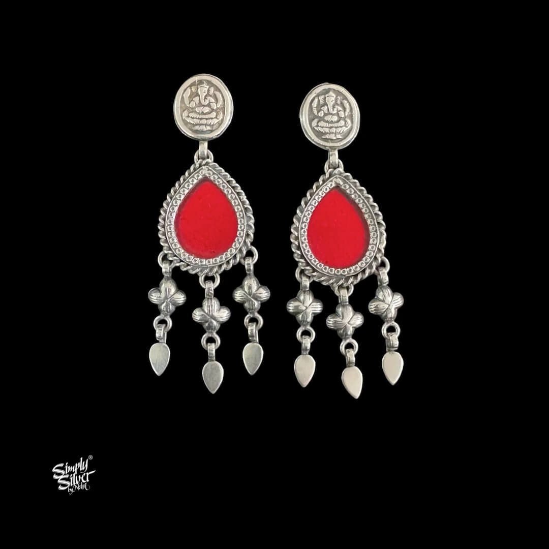 Ganesh Ji with Red Color Glass & Flower Danglers-1